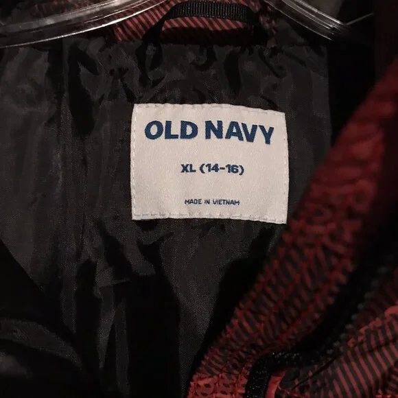 Old Navy Black Red Buffalo Plaid Check Girls XL 14-16 Cropped Puffer Jacket Coat - Picture 3 of 3